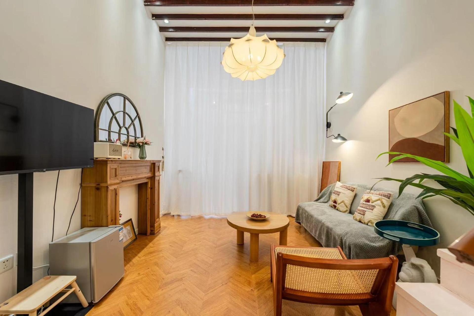 Downtown Blossom B&b- Yongkang Road Проживание в семье Шанхай