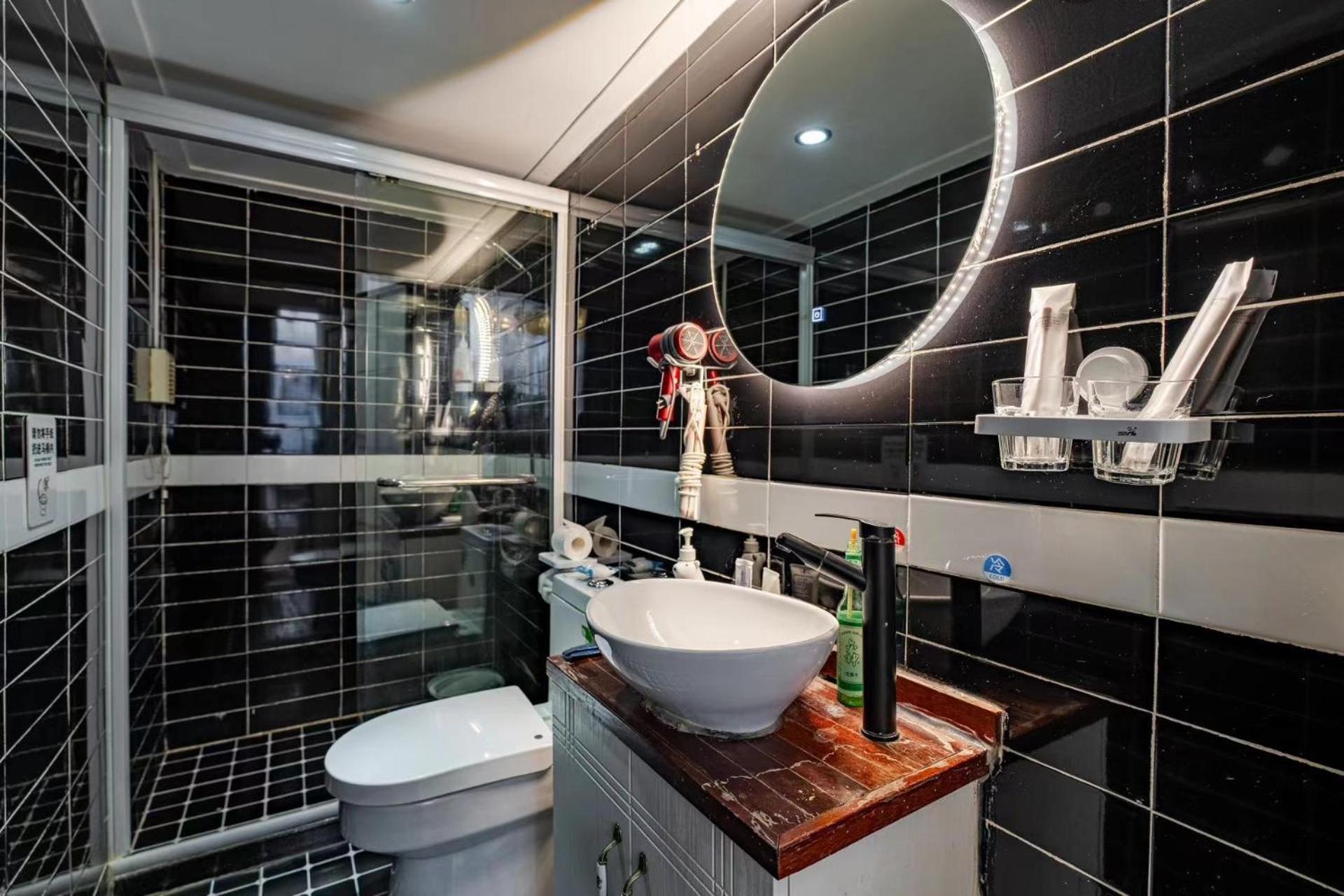 Downtown Blossom B&b- Yongkang Road Шанхай
