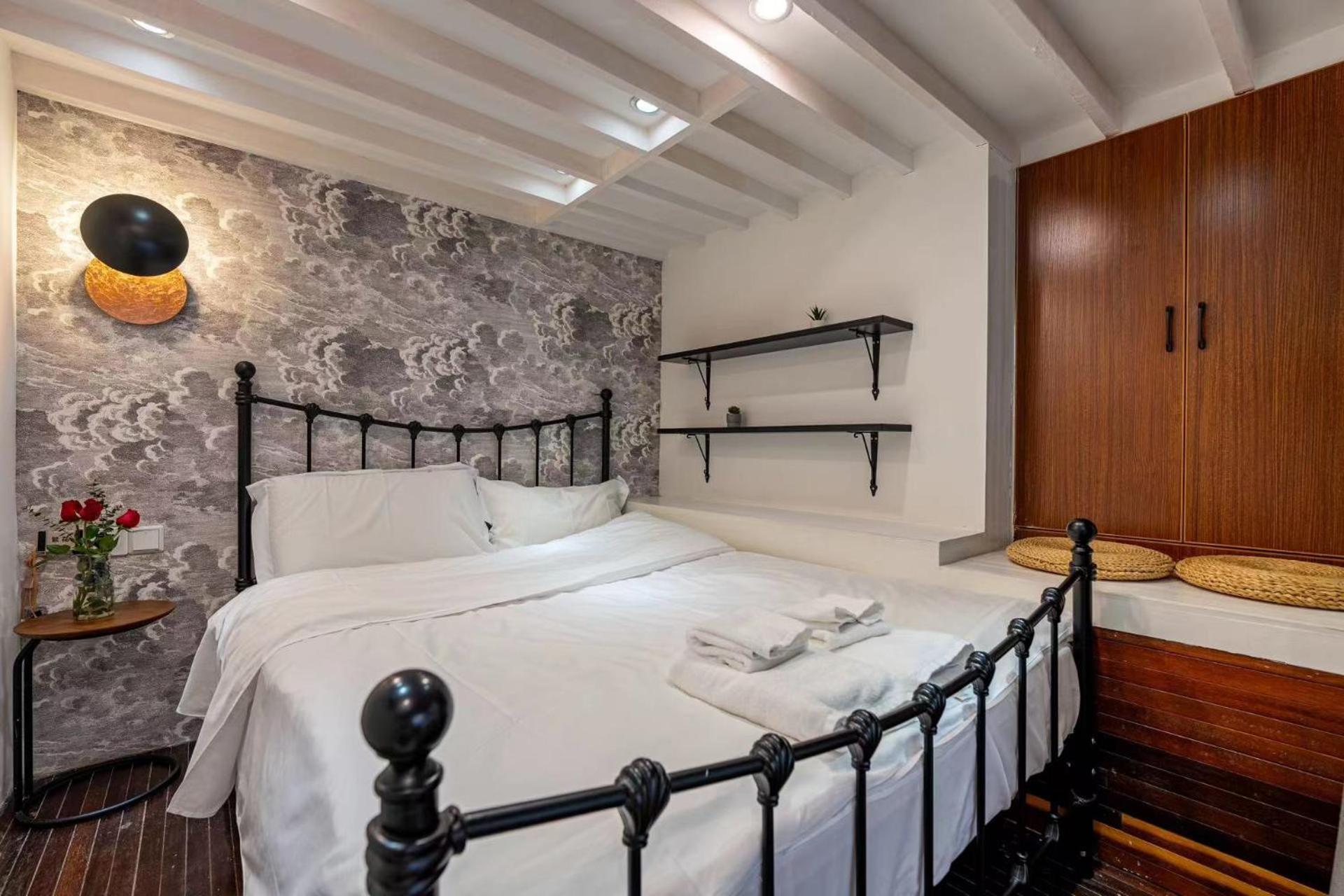 Downtown Blossom B&b- Yongkang Road * Шанхай