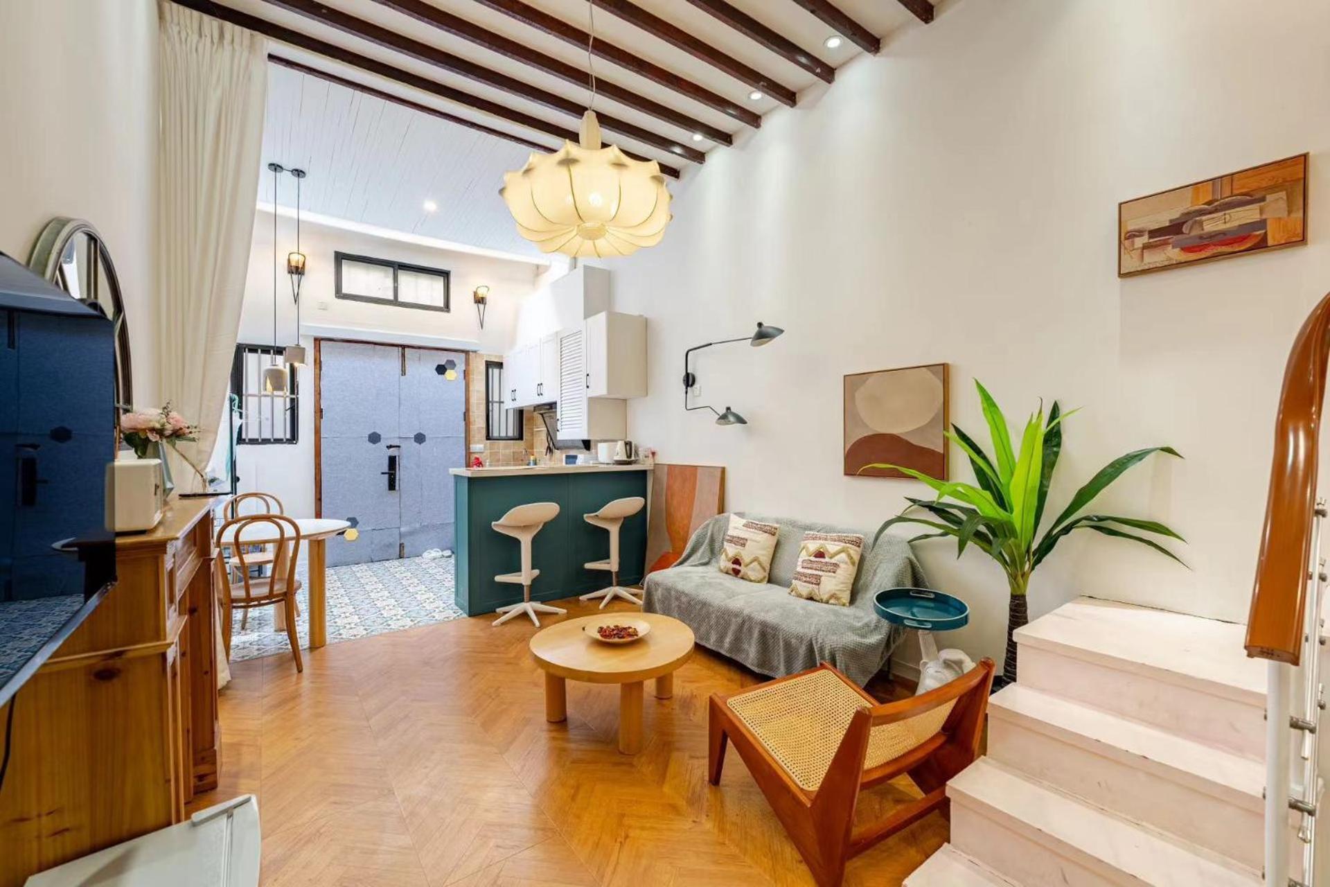 Проживание в семье Downtown Blossom B&b- Yongkang Road